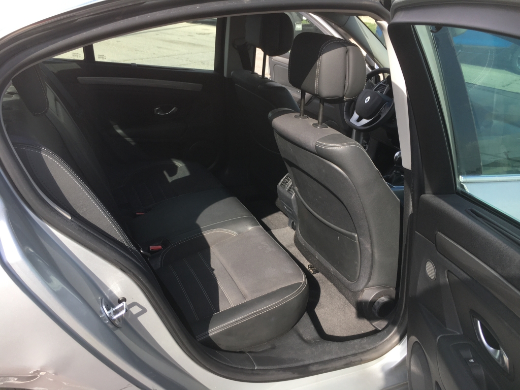 RENAULT LAGUNA 1.5 DRENAULT LAGUNA 1.5 DCI 110CVCI 110CV