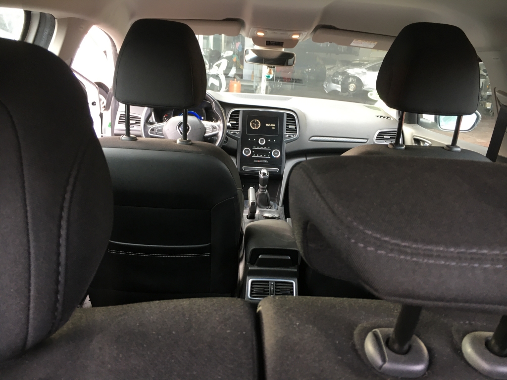 RENAULT MEGANE 1.2 INY 132CV RENAULT MEGANE 1.2 INY 132CV