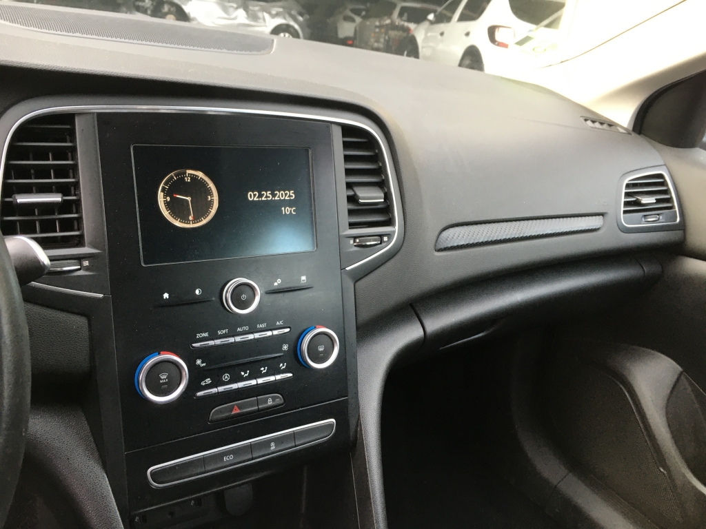 RENAULT MEGANE 1.2 INY 132CV RENAULT MEGANE 1.2 INY 132CV