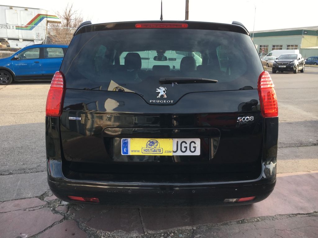 PEUGEOT 5008 1.6 HDI 120CV 7 PLAZAS