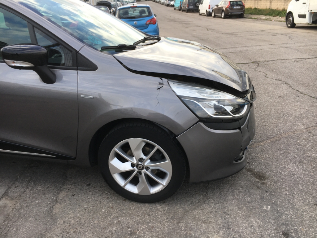 RENAULT CLIO 900CC INY 90CV