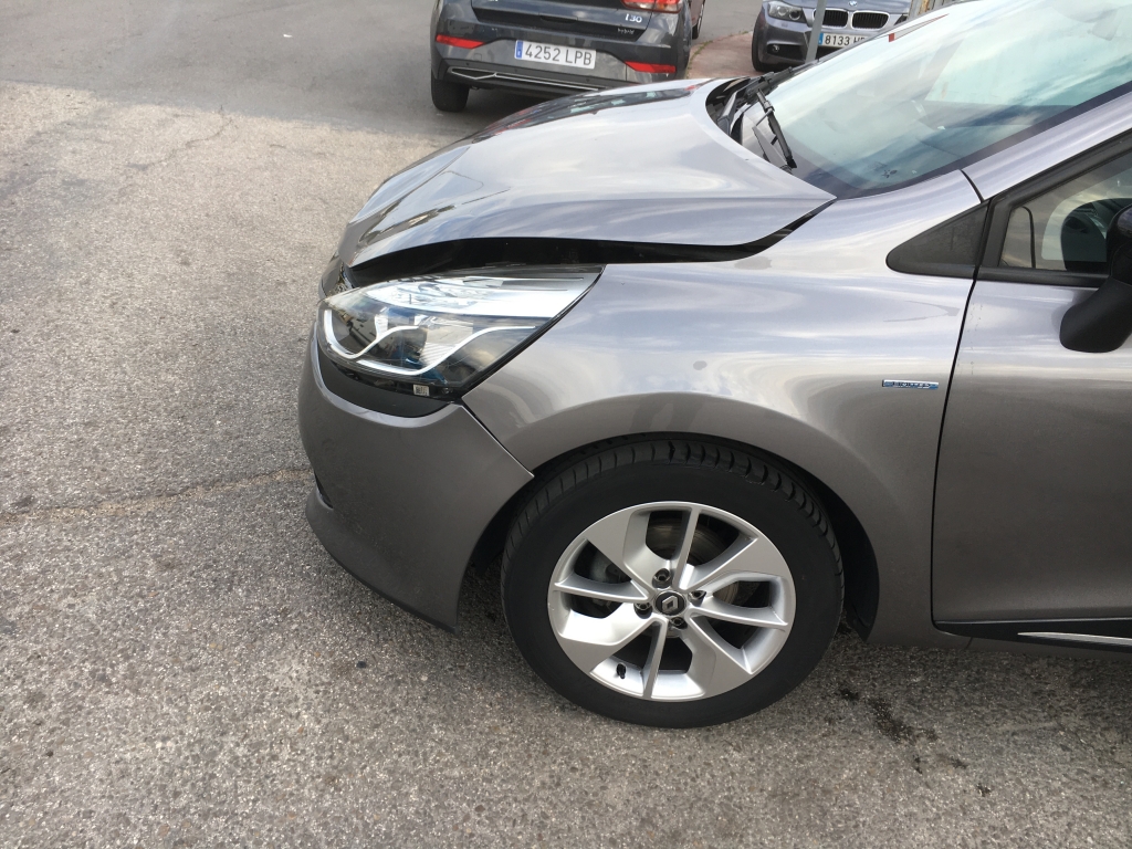 RENAULT CLIO 900CC INY 90CV