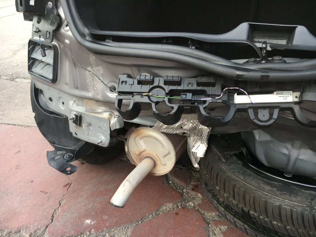 RENAULT CLIO 900CC INY 90CV