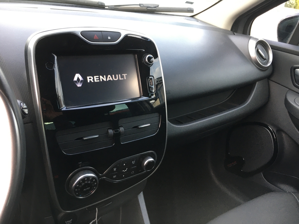 RENAULT CLIO 900CC INY 90CV