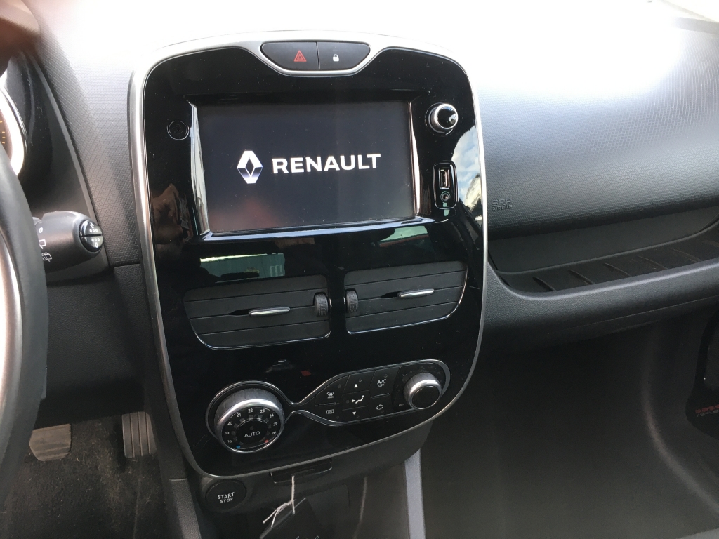 RENAULT CLIO 900CC INY 90CV
