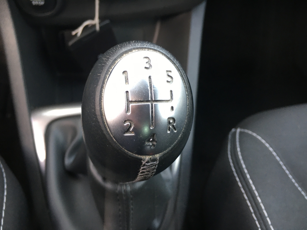 RENAULT CLIO 900CC INY 90CV