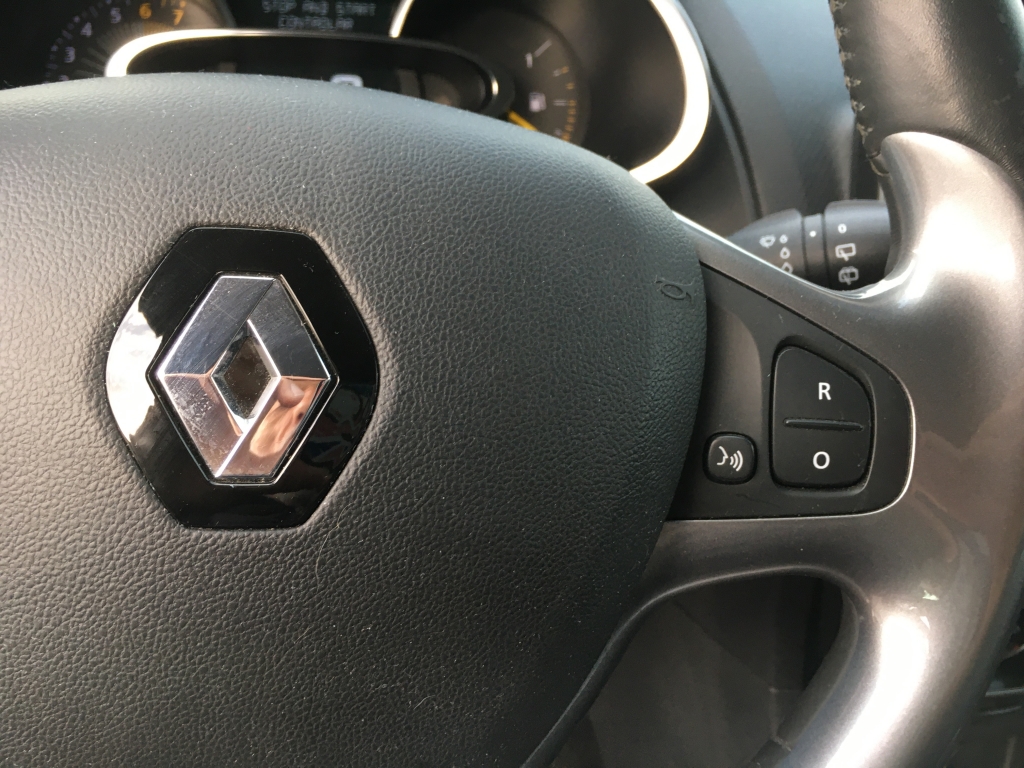 RENAULT CLIO 900CC INY 90CV