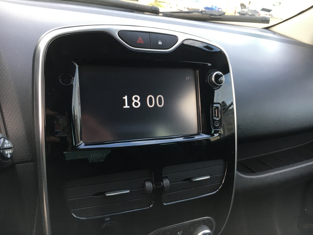RENAULT CLIO 900CC INY 90CV