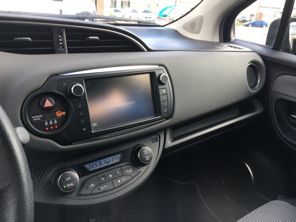TOYOTA YARIS 1.5 HIBRIDO 75CV AUT