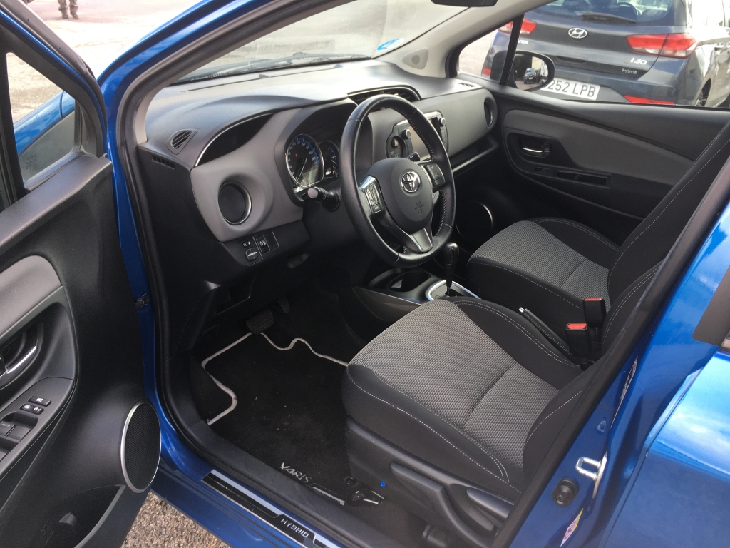 TOYOTA YARIS 1.5 HIBRIDO 75CV AUT
