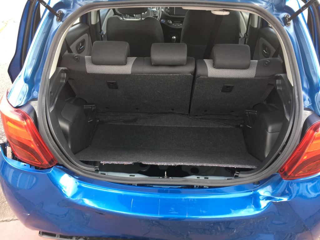 TOYOTA YARIS 1.5 HIBRIDO 75CV AUT