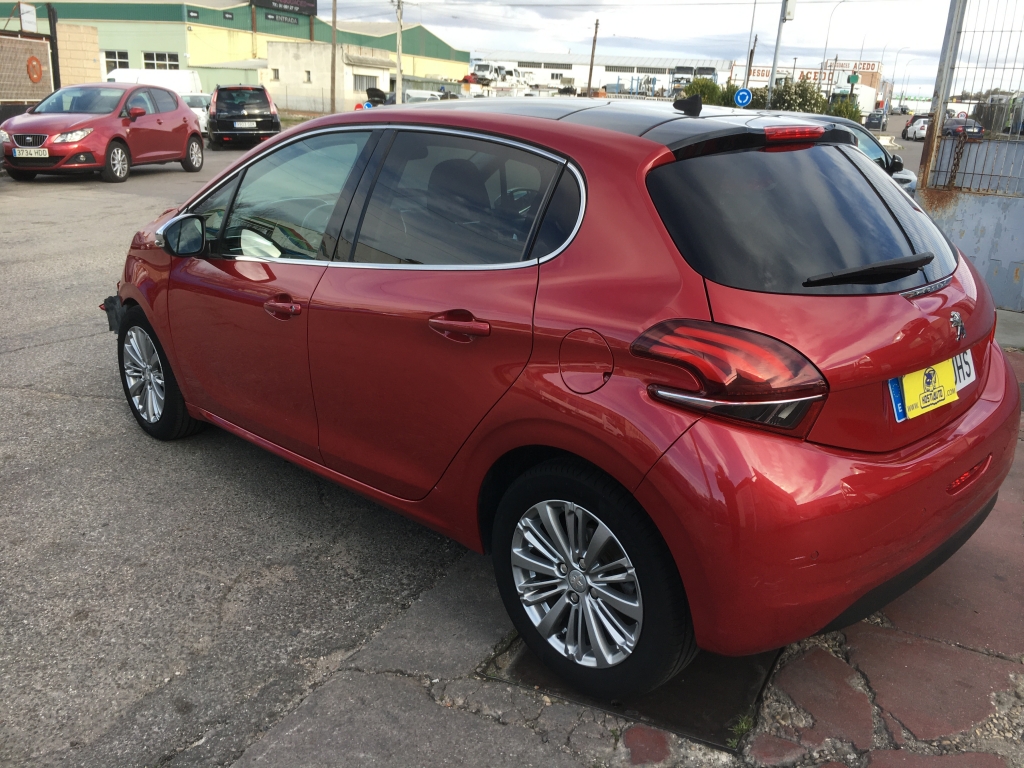 PEUGEOT 208 1.6 HDI 100CV