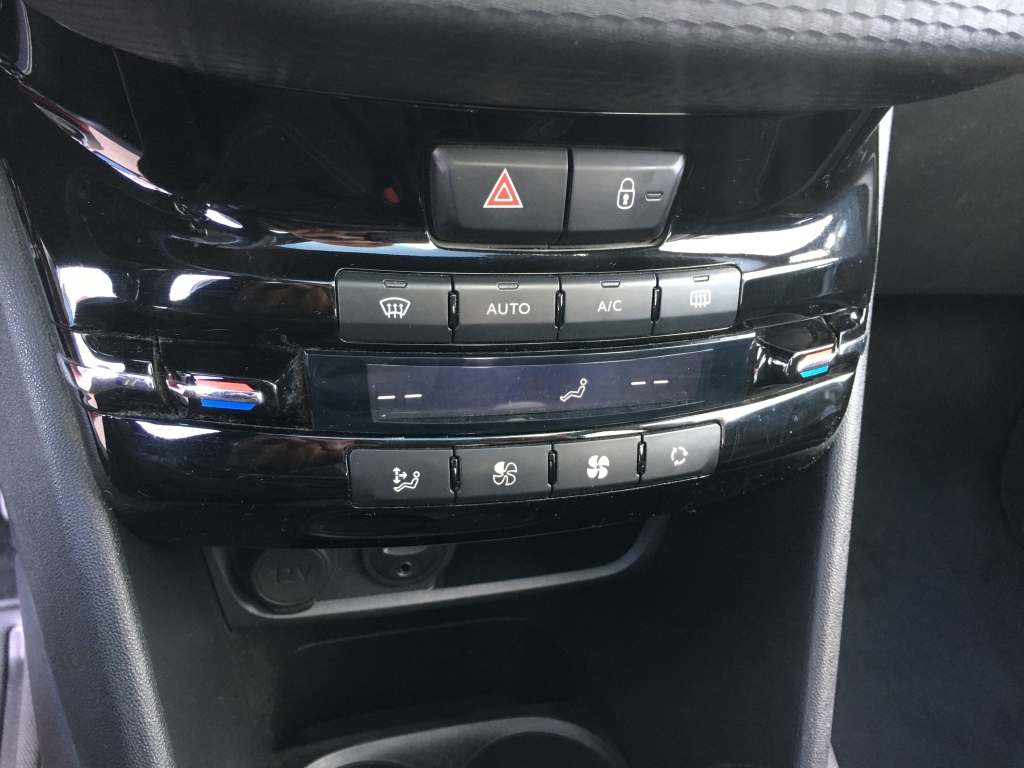 PEUGEOT 208 1.6 HDI 100CV