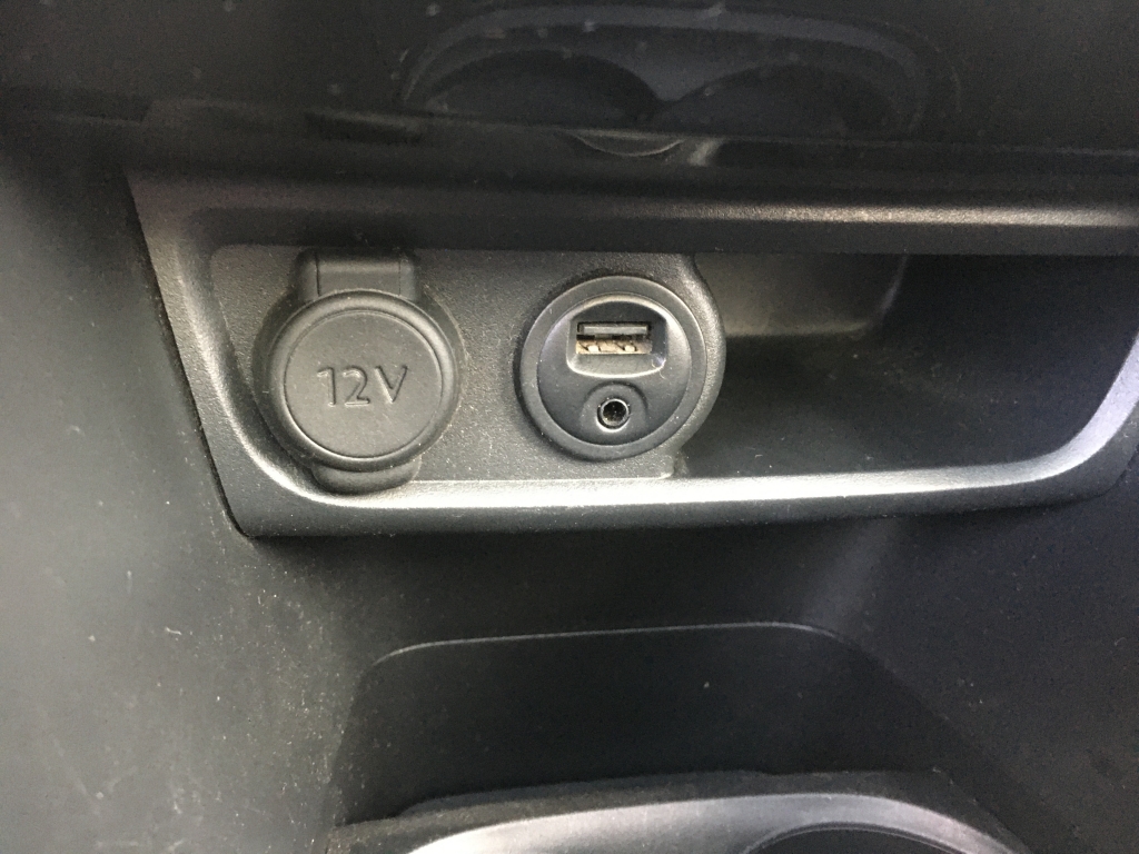 PEUGEOT 208 1.6 HDI 100CV