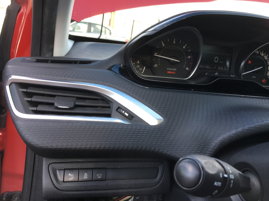 PEUGEOT 208 1.6 HDI 100CV