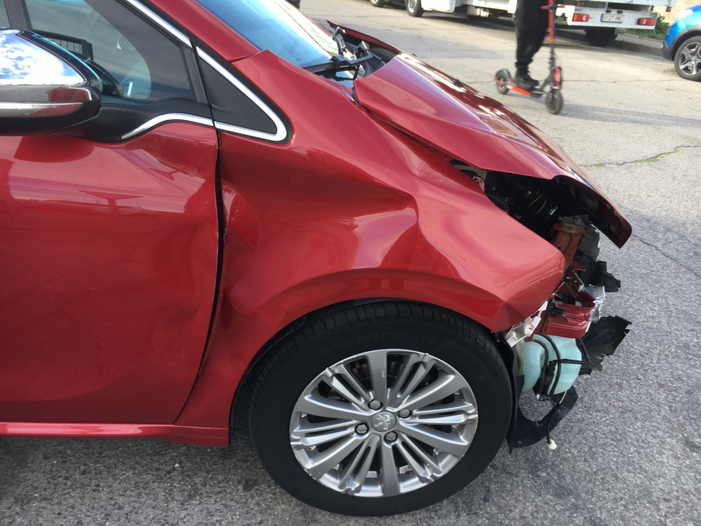 PEUGEOT 208 1.6 HDI 100CV