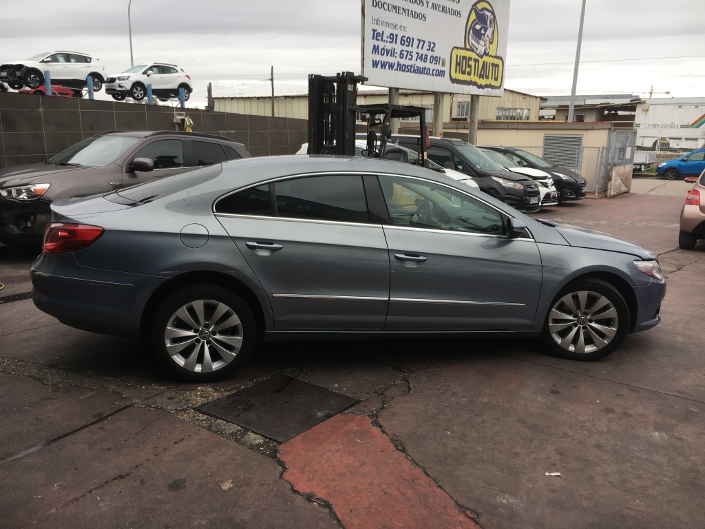 VOLKSWAGEN PASSAT CC 2.0 TDI 140CV DSG