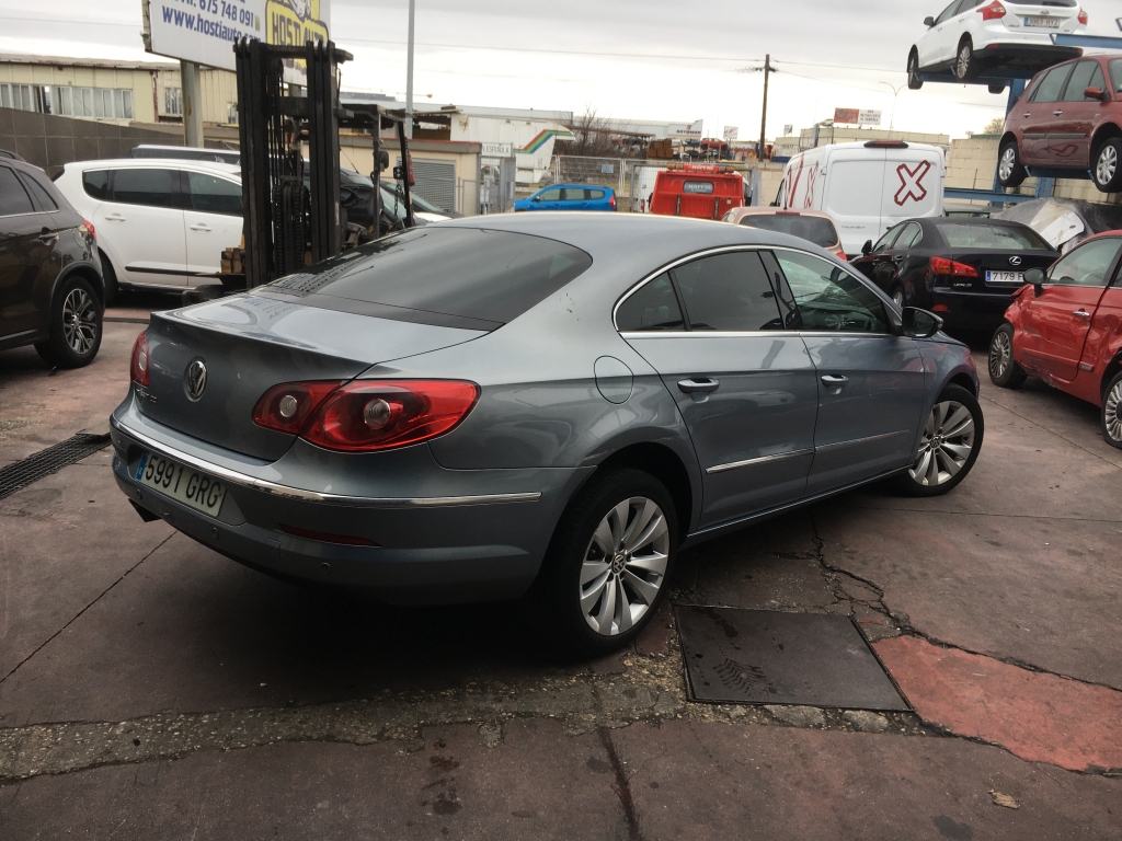 VOLKSWAGEN PASSAT CC 2.0 TDI 140CV DSG