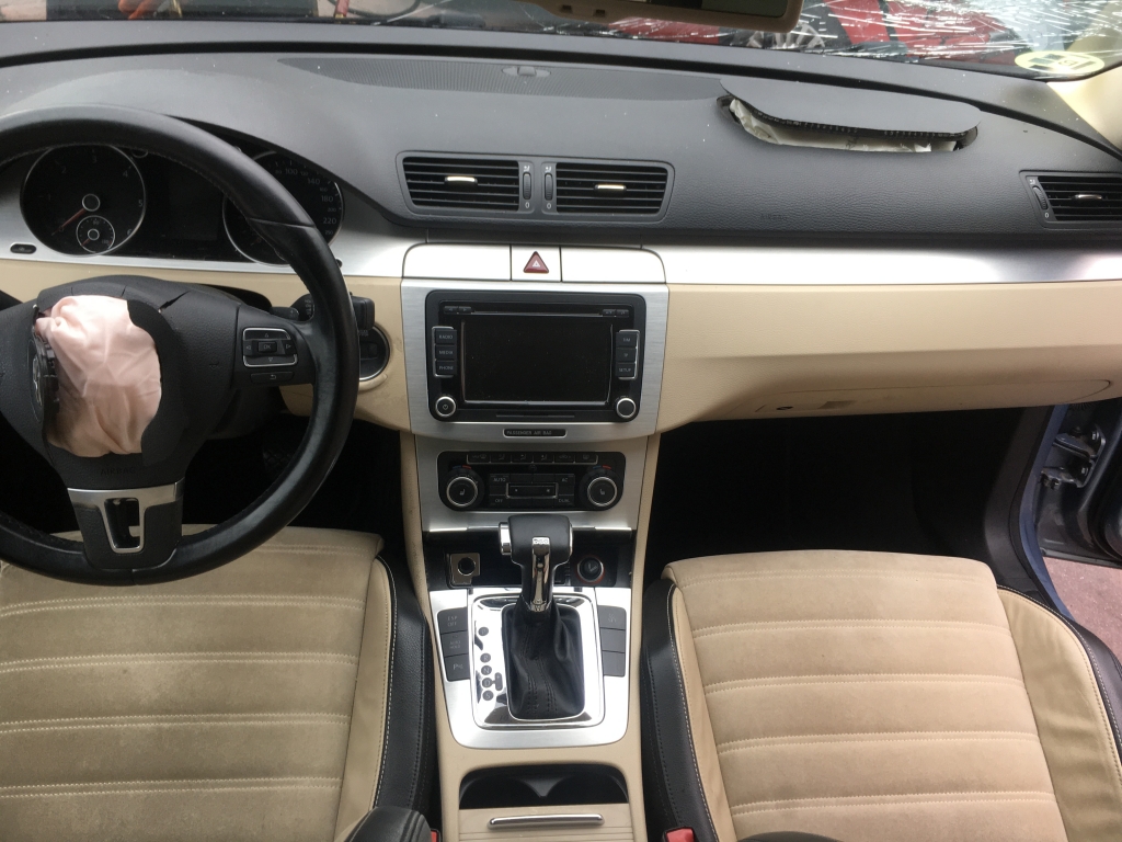 VOLKSWAGEN PASSAT CC 2.0 TDI 140CV DSG