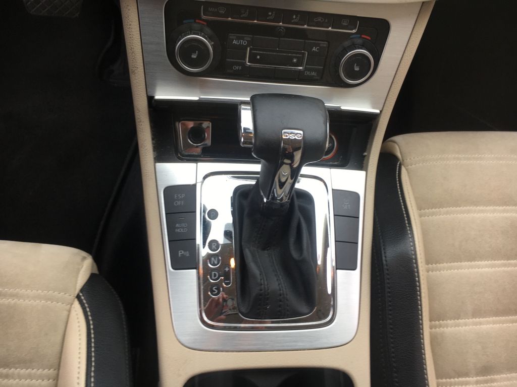 VOLKSWAGEN PASSAT CC 2.0 TDI 140CV DSG