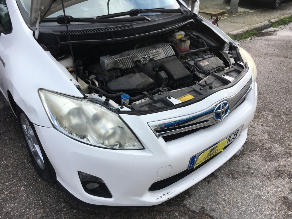 TOYOTA AURIS 1.8 HIBRIDO 136CV AUT