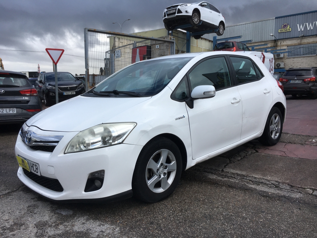 TOYOTA AURIS 1.8 HIBRIDO 136CV AUT
