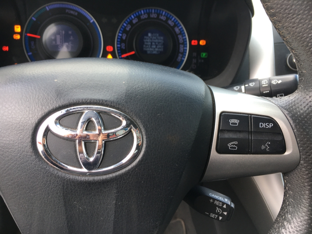 TOYOTA AURIS 1.8 HIBRIDO 136CV AUT