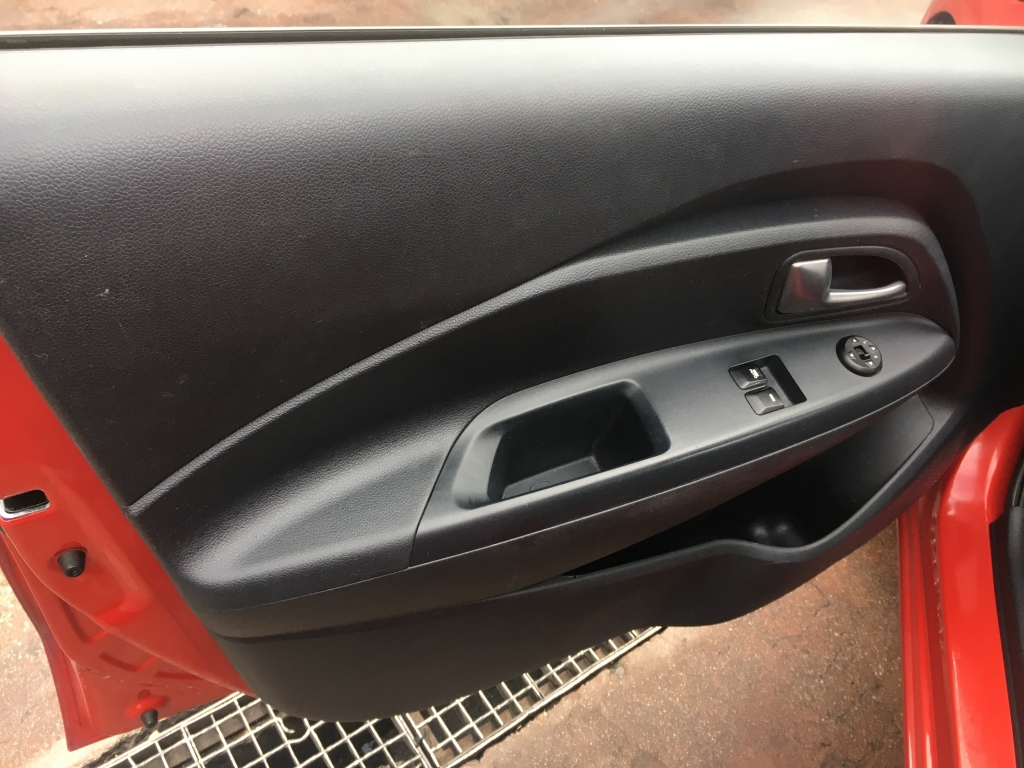 KIA RIO 1.1 CRDI 75CV