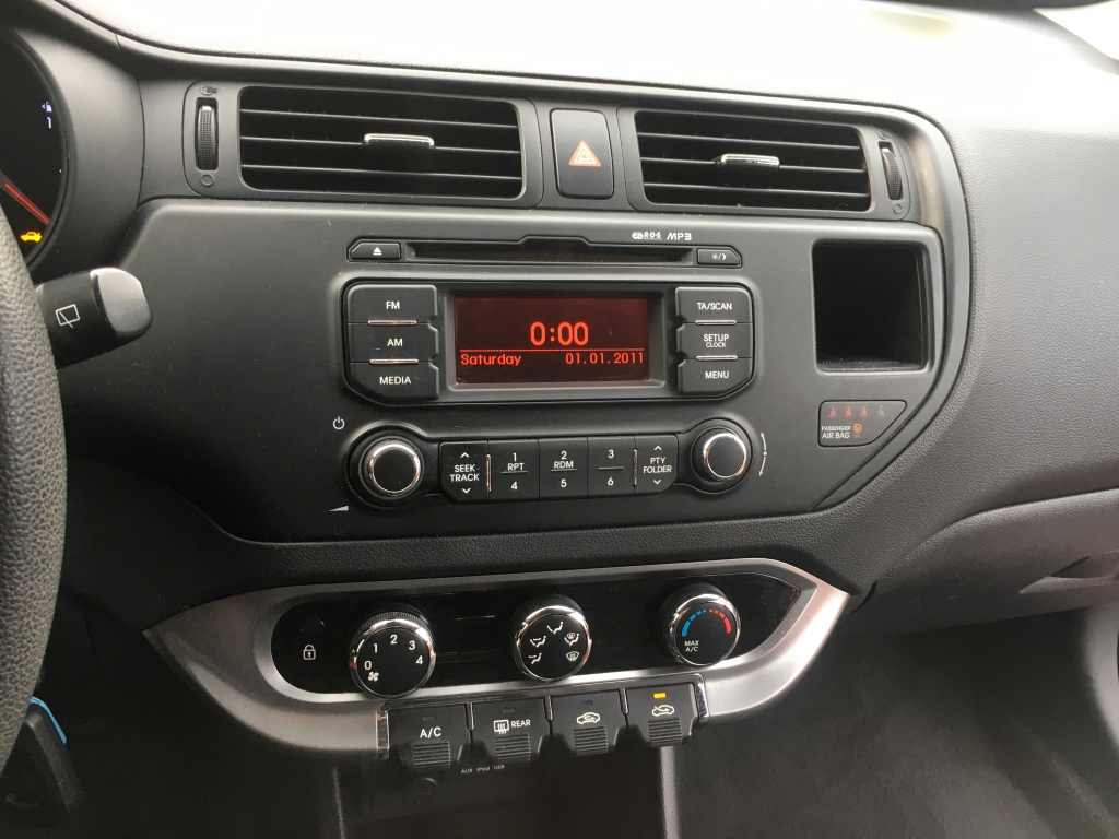 KIA RIO 1.1 CRDI 75CV