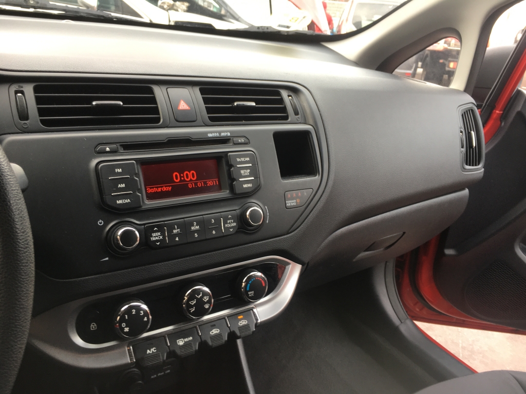 KIA RIO 1.1 CRDI 75CV