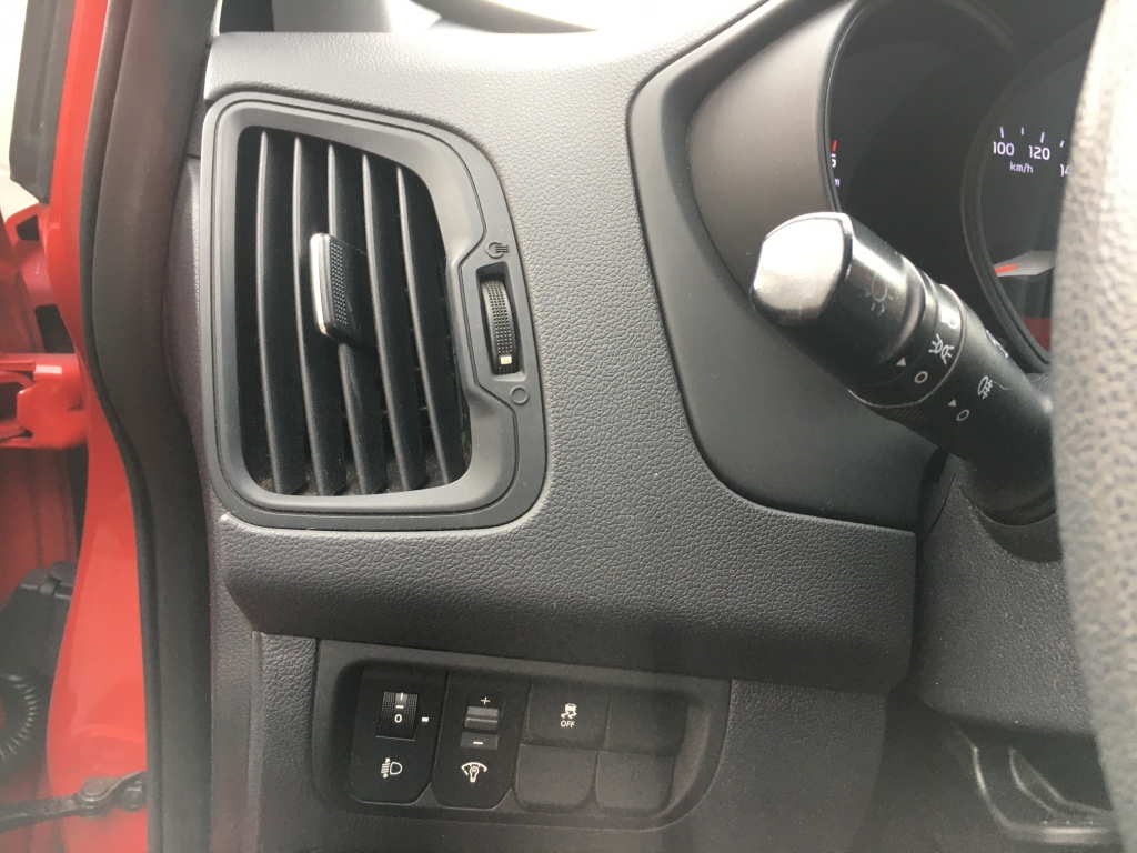 KIA RIO 1.1 CRDI 75CV