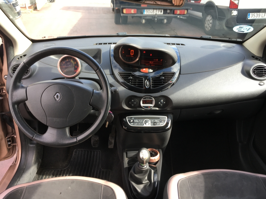 RENAULT TWINGO 1.2 INY 75CV