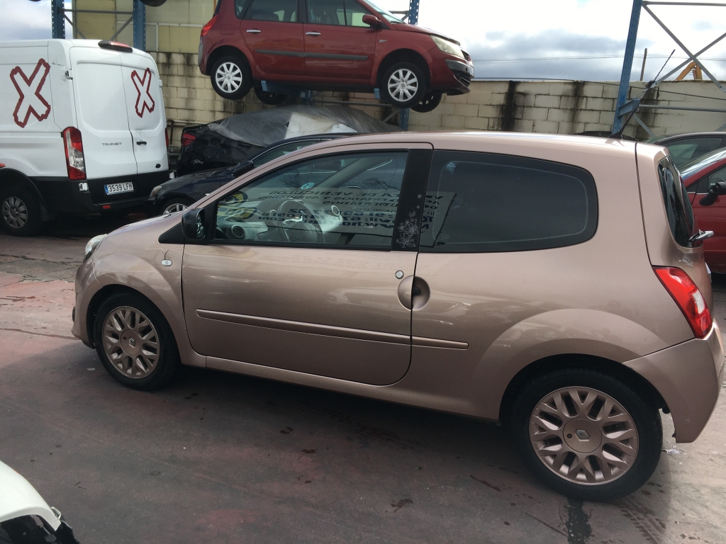 RENAULT TWINGO 1.2 INY 75CV