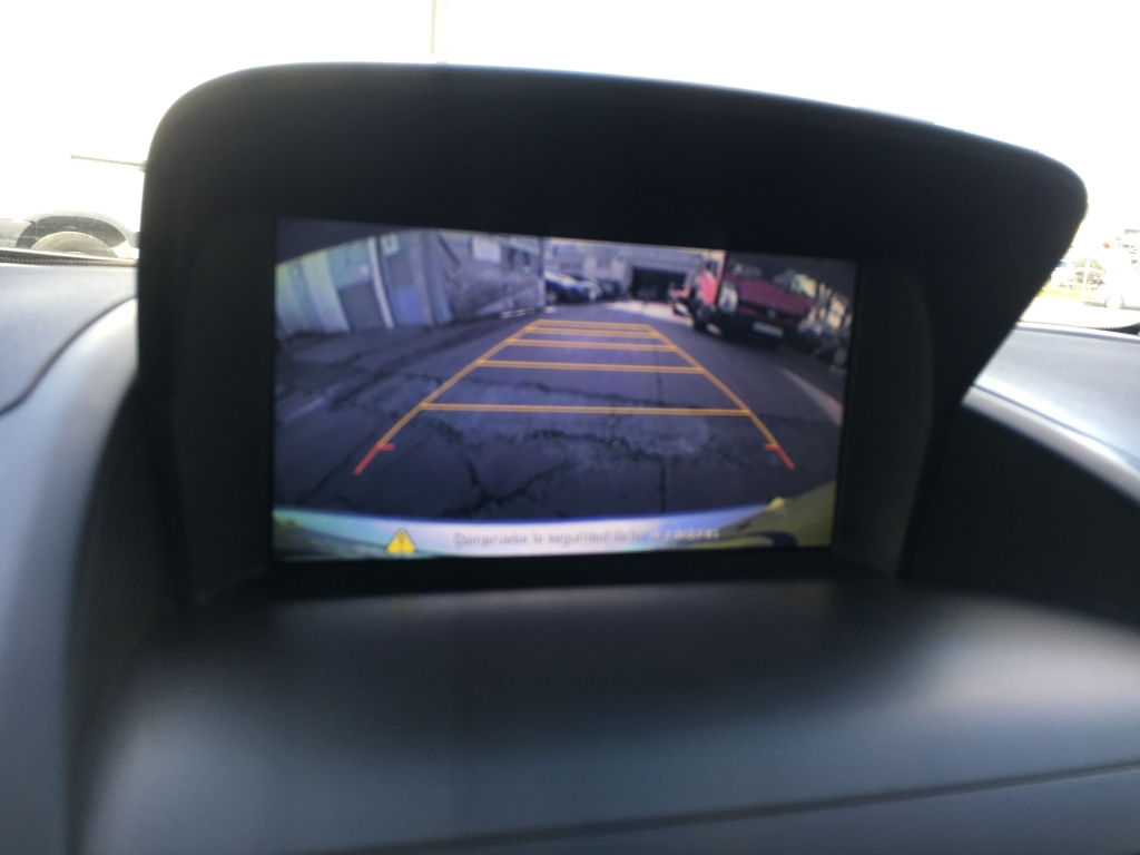 VEHICULO CON LEVES DAÑOS DE USO,ARRANCA Y ANDA,AIRBAGS OK,EQUIPO MULTI MEDIA CON ANVEGACION Y CAMARA TRASERA,CLIMA,VOLANTE MULTI FUNCION,TEMPOMAT,7 PLAZAS.