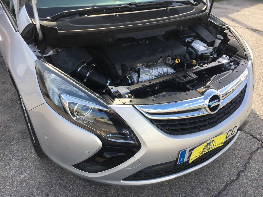 VEHICULO CON LEVES DAÑOS DE USO,ARRANCA Y ANDA,AIRBAGS OK,EQUIPO MULTI MEDIA CON ANVEGACION Y CAMARA TRASERA,CLIMA,VOLANTE MULTI FUNCION,TEMPOMAT,7 PLAZAS.