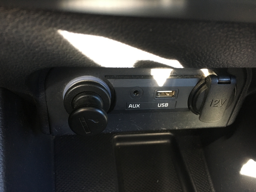 KIA RIO 1.2 INY 84CV