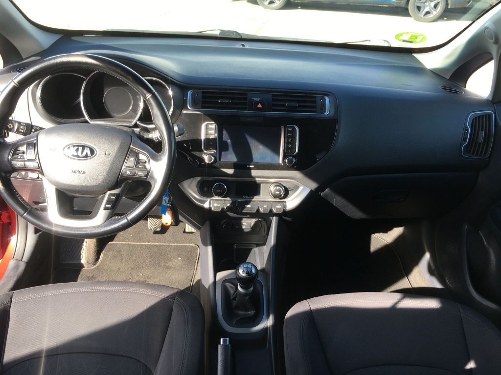 KIA RIO 1.2 INY 84CV