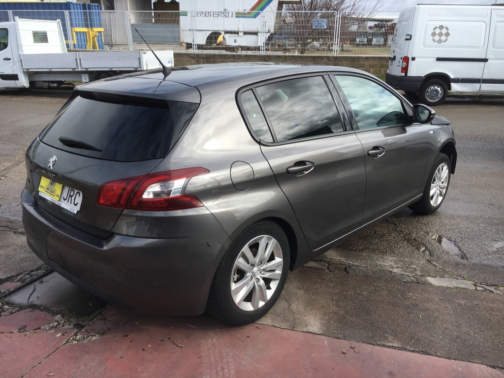 PEUGEOT 308 1.2 INY 130CV