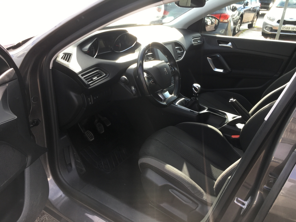 PEUGEOT 308 1.2 INY 130CV