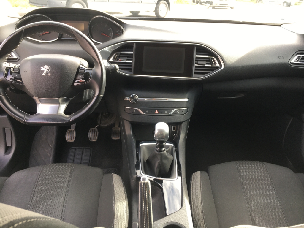 PEUGEOT 308 1.2 INY 130CV