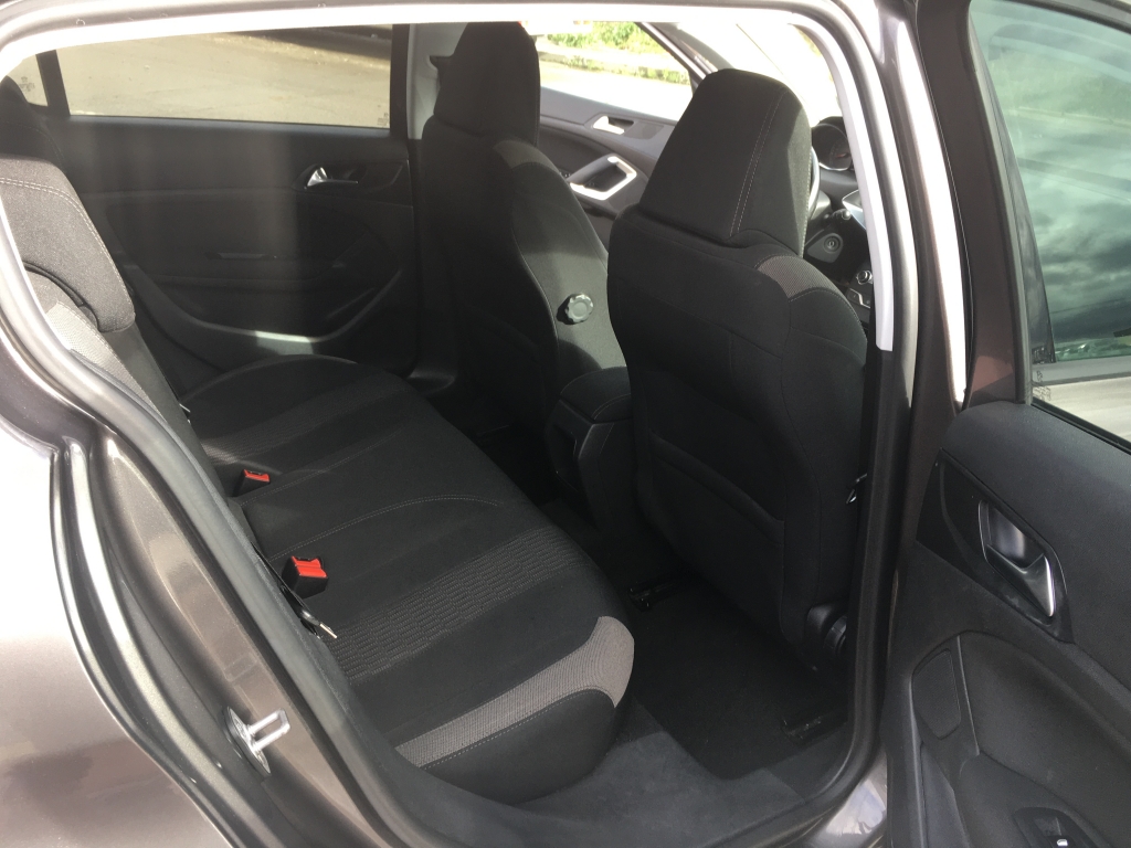 PEUGEOT 308 1.2 INY 130CV