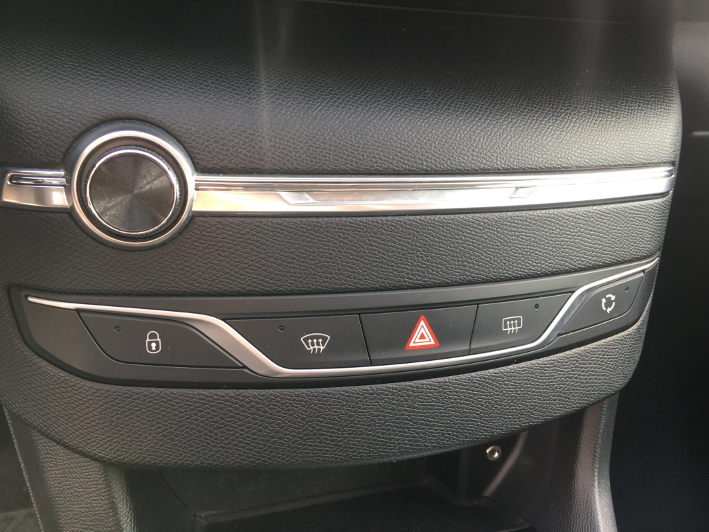 PEUGEOT 308 1.2 INY 130CV