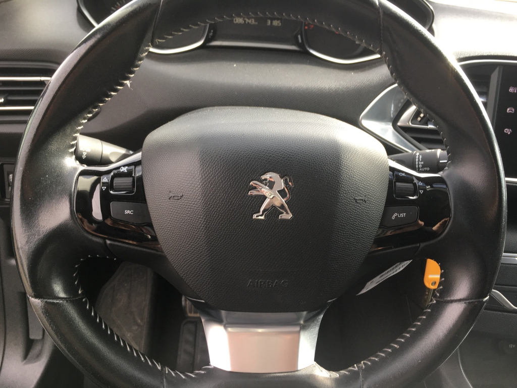 PEUGEOT 308 1.2 INY 130CV