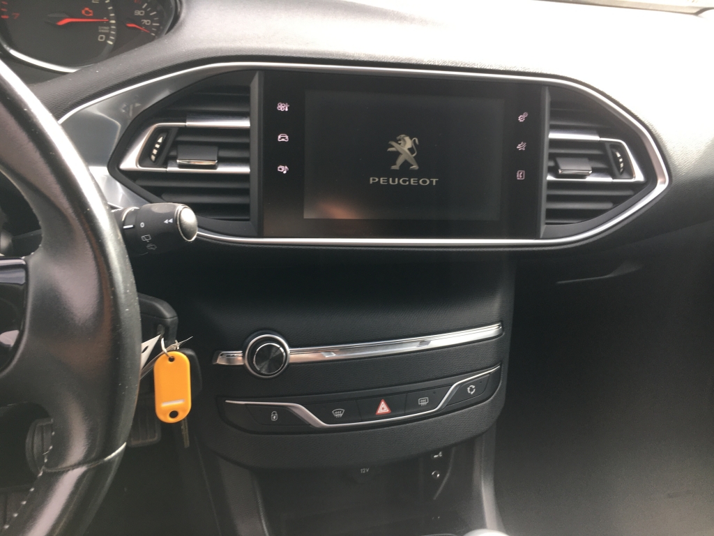 PEUGEOT 308 1.2 INY 130CV