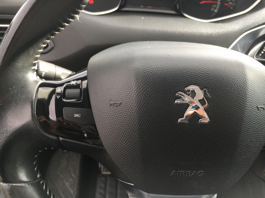 PEUGEOT 308 1.2 INY 130CV