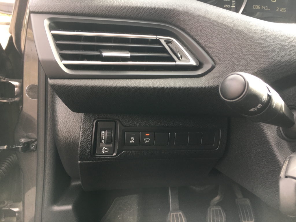 PEUGEOT 308 1.2 INY 130CV
