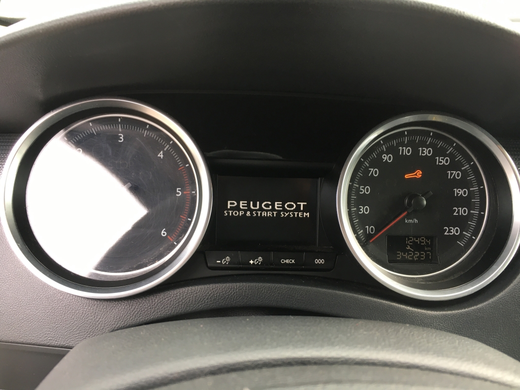 PEUGEOT 508 1.6 HDI 120CV AUT