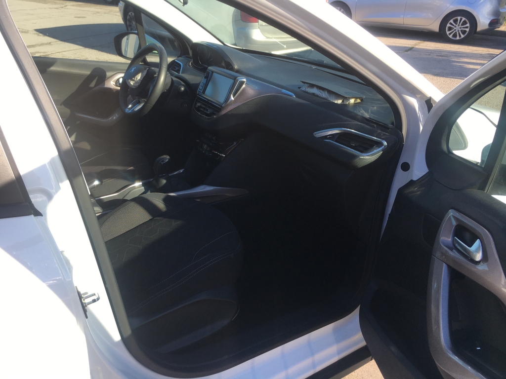 PEUGEOT 2008 1.6 HDI 92CV