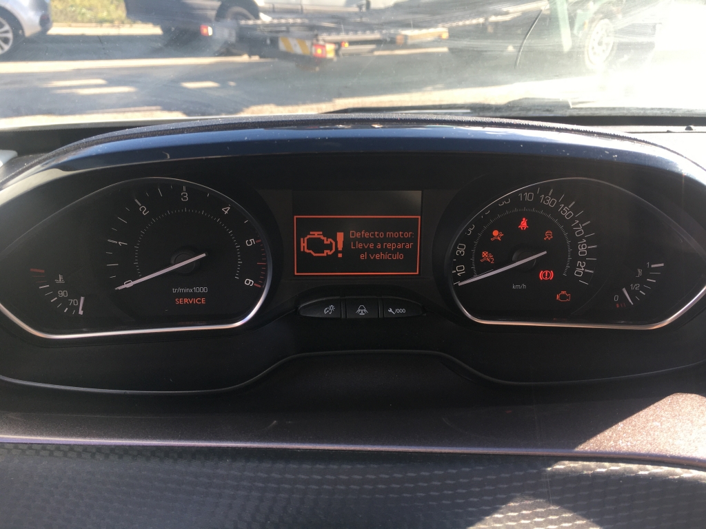 PEUGEOT 2008 1.6 HDI 92CV