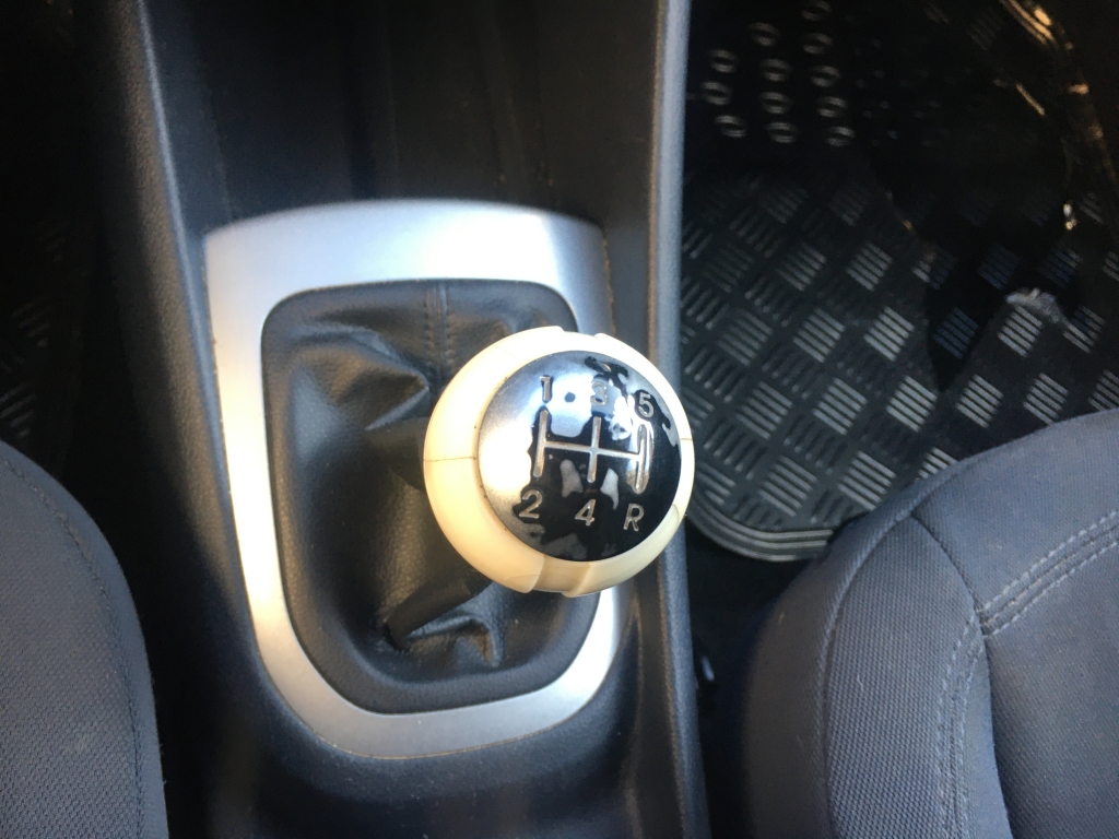 KIA RIO 1.2 CVVT 84CV